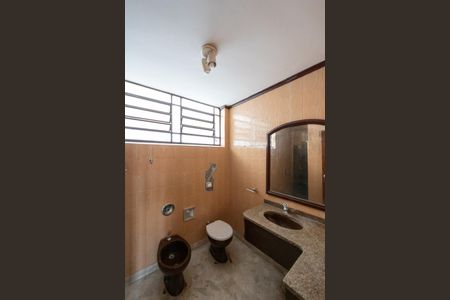 Casa à venda com 800m², 3 quartos e 3 vagas Casa à venda com 800m², 3 quartos e 3 vagasBanheiro Social 2