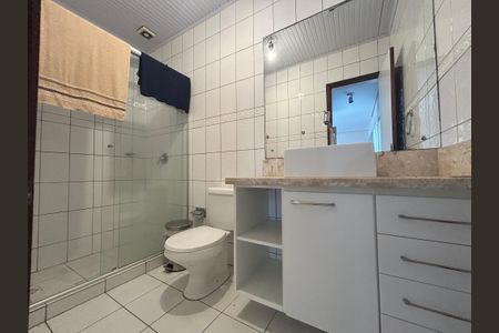 Casa à venda com 156m², 4 quartos e 2 vagasBanheiro