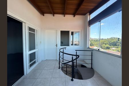 Casa à venda com 156m², 4 quartos e 2 vagasCorredor