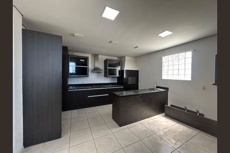 Casa à venda com 156m², 4 quartos e 2 vagasCozinha