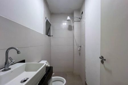 Banheiro de apartamento para alugar com 1 quarto, 28m² em Vila São José, São Paulo