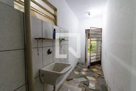 Casa à venda com 170m², 3 quartos e 2 vagas