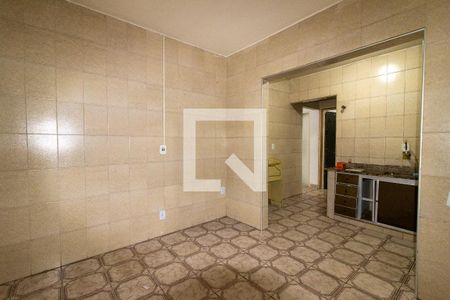 Casa à venda com 170m², 3 quartos e 2 vagas