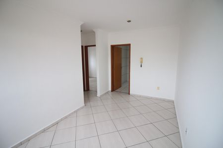 Sala de apartamento para alugar com 2 quartos, 50m² em Novo Riacho, Contagem