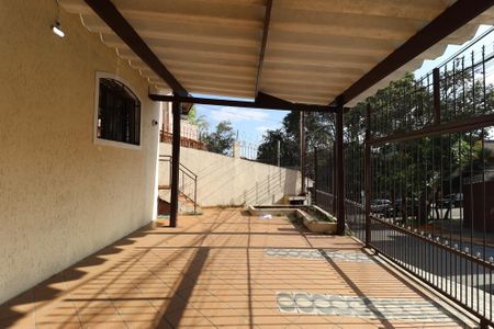 Casa à venda com 550m², 3 quartos e 2 vagasÁrea Externa