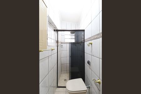 Casa à venda com 550m², 3 quartos e 2 vagasBanheiro da Suíte 2