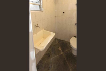 Casa à venda com 120m², 2 quartos e 2 vagasBanheiro de serviço