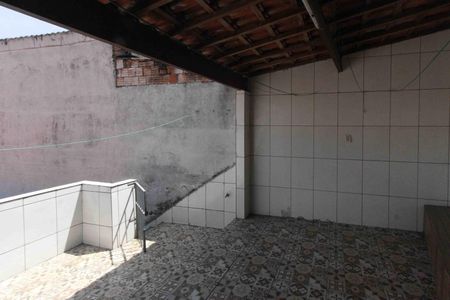 Casa à venda com 120m², 2 quartos e 2 vagasTerraço