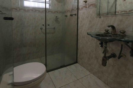 Casa à venda com 120m², 2 quartos e 2 vagasBanheiro da Suíte
