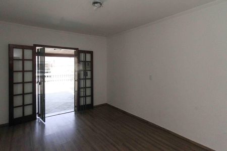 Casa à venda com 120m², 2 quartos e 2 vagasSuite
