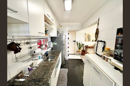 Apartamento à venda com 83m², 2 quartos e 2 vagasCozinha