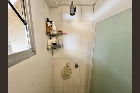 Apartamento à venda com 83m², 2 quartos e 2 vagasBanheiro da Suíte