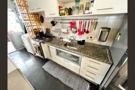 Apartamento à venda com 83m², 2 quartos e 2 vagasCozinha