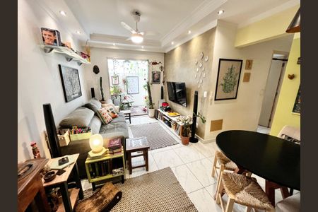 Apartamento à venda com 83m², 2 quartos e 2 vagasSala