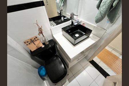 Apartamento à venda com 83m², 2 quartos e 2 vagasBanheiro Social