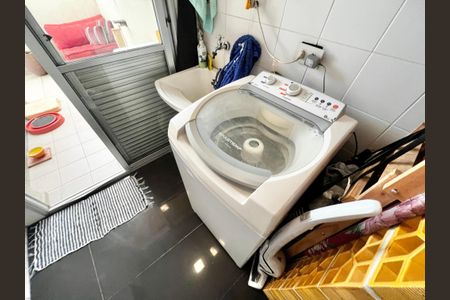 Apartamento à venda com 83m², 2 quartos e 2 vagasÁrea de Serviço