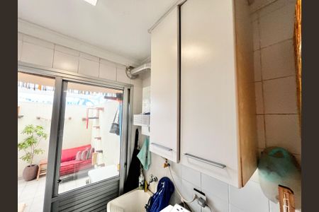 Apartamento à venda com 83m², 2 quartos e 2 vagasÁrea de Serviço