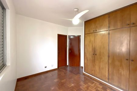 Apartamento à venda com 166m², 3 quartos e 2 vagas Apartamento à venda com 166m², 3 quartos e 2 vagasSuite 1