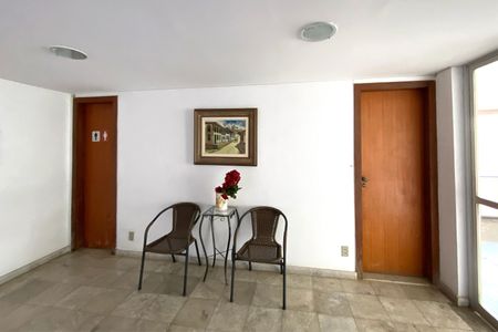Apartamento à venda com 166m², 3 quartos e 2 vagas Apartamento à venda com 166m², 3 quartos e 2 vagasÁrea comum - Hall