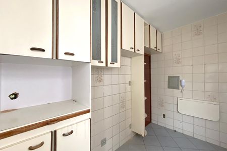 Apartamento à venda com 166m², 3 quartos e 2 vagas Apartamento à venda com 166m², 3 quartos e 2 vagasCozinha