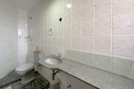 Apartamento à venda com 166m², 3 quartos e 2 vagas Apartamento à venda com 166m², 3 quartos e 2 vagasBanheiro 2