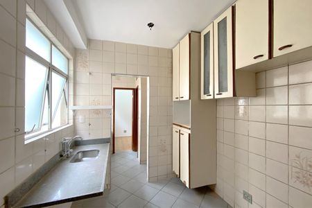 Apartamento à venda com 166m², 3 quartos e 2 vagas Apartamento à venda com 166m², 3 quartos e 2 vagasCozinha