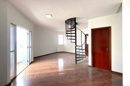 Apartamento à venda com 166m², 3 quartos e 2 vagas Apartamento à venda com 166m², 3 quartos e 2 vagasSala