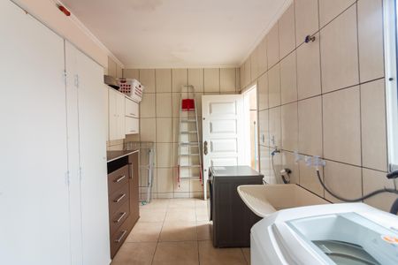 Casa à venda com 178m², 3 quartos e 4 vagasÁrea de Serviço