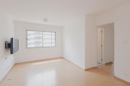 Sala de apartamento à venda com 2 quartos, 75m² em Cerqueira César, São Paulo