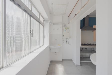 Apartamento à venda com 75m², 2 quartos e 1 vagaÁrea de Serviço