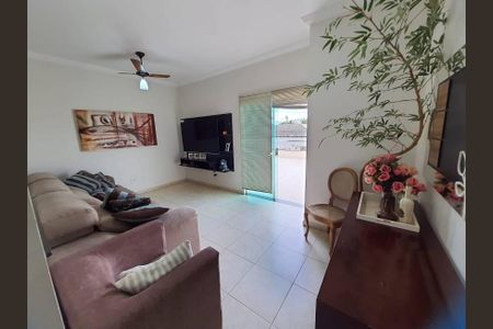 Casa para alugar com 4 quartos, 400m² em Jardim Karaíba, Uberlândia