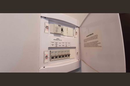 Apartamento à venda com 46m², 2 quartos e 1 vaga Apartamento à venda com 46m², 2 quartos e 1 vagaQuadro de Luz