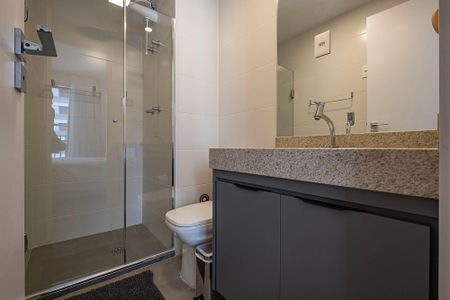Banheiro de kitnet/studio à venda com 1 quarto, 23m² em Jardim Paulistano, São Paulo