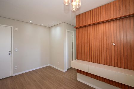 Sala de apartamento à venda com 2 quartos, 42m² em Parque Arariba, São Paulo