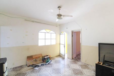 Sala de casa para alugar com 1 quarto, 80m² em Campo Grande, Rio de Janeiro