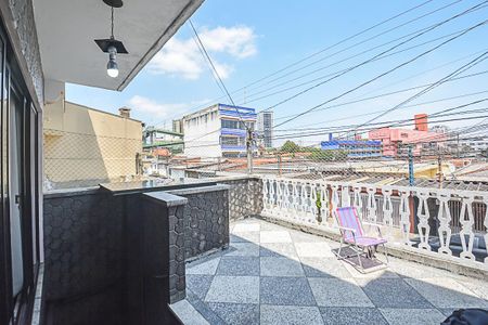 Casa à venda com 280m², 2 quartos e 5 vagas Casa à venda com 280m², 2 quartos e 5 vagasQuintal