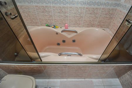 Casa à venda com 280m², 2 quartos e 5 vagas Casa à venda com 280m², 2 quartos e 5 vagasBanheiro Social