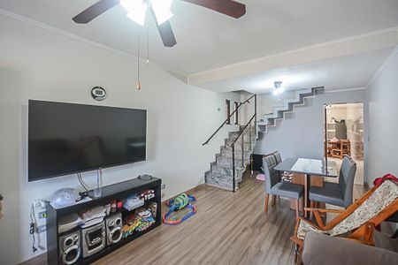 Casa à venda com 280m², 2 quartos e 5 vagas Casa à venda com 280m², 2 quartos e 5 vagasSala