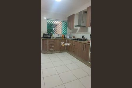 Casa à venda com 3 quartos, 110m² em Cidade Patriarca, São Paulo
