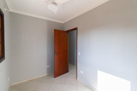 Casa à venda com 120m², 3 quartos e 2 vagas Casa à venda com 120m², 3 quartos e 2 vagasQuarto 1