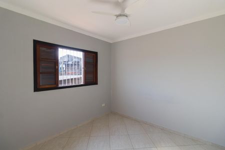 Casa à venda com 120m², 3 quartos e 2 vagas Casa à venda com 120m², 3 quartos e 2 vagasQuarto 2