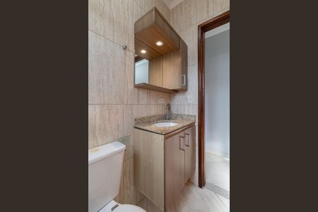 Casa à venda com 120m², 3 quartos e 2 vagas Casa à venda com 120m², 3 quartos e 2 vagasBanheiro