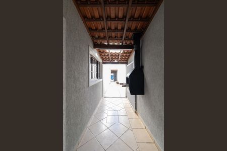 Casa à venda com 120m², 3 quartos e 2 vagas Casa à venda com 120m², 3 quartos e 2 vagasChurrasqueira