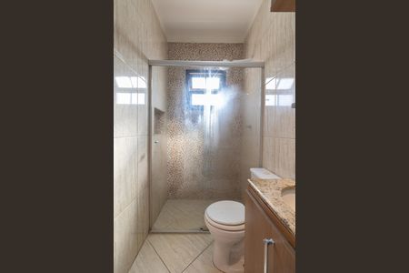 Casa à venda com 120m², 3 quartos e 2 vagas Casa à venda com 120m², 3 quartos e 2 vagasBanheiro