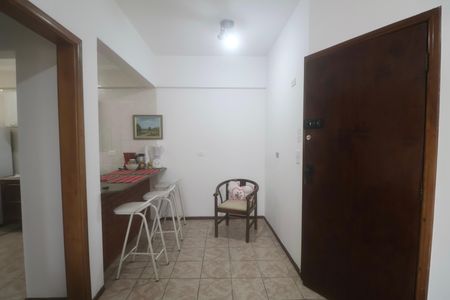 Sala de apartamento para alugar com 1 quarto, 52m² em Jardim Las Palmas, Guarujá