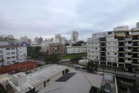 Vista da Sala de apartamento para alugar com 1 quarto, 52m² em Jardim Las Palmas, Guarujá