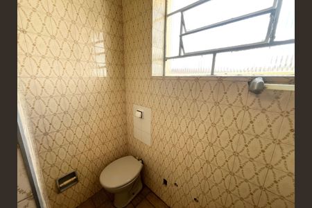 Casa à venda com 150m², 3 quartos e 1 vaga Casa à venda com 150m², 3 quartos e 1 vagaBanheiro social 2