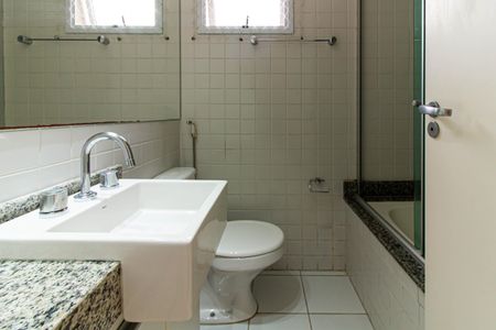 Apartamento à venda com 67m², 2 quartos e 1 vagaBanheiro da Suíte