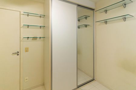 Apartamento à venda com 67m², 2 quartos e 1 vagaQuarto