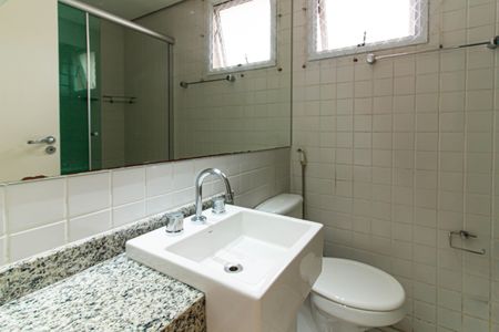 Apartamento à venda com 67m², 2 quartos e 1 vagaBanheiro da Suíte